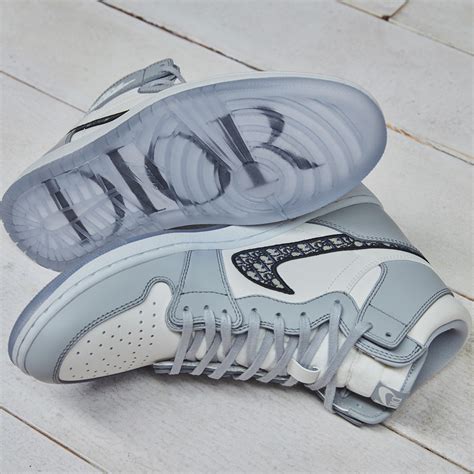 dior air trainers